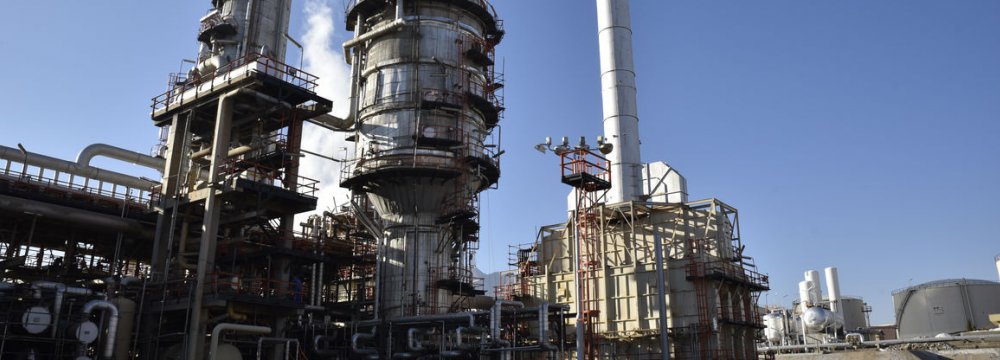 Isfahan Refinery to Build Mazut Processing Unit