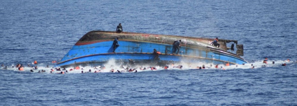 Ship Carrying Migrants Sinks Off Turkish Coast, Kills 15