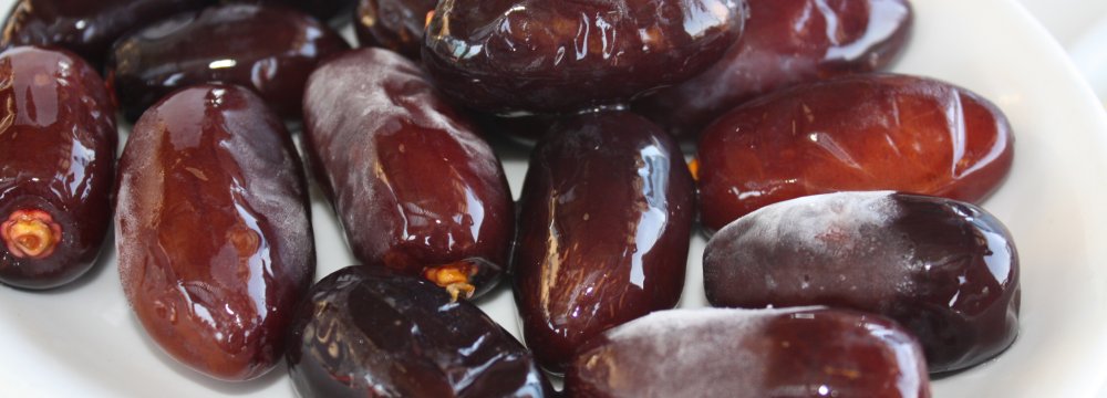 Exports of Dates Rise 
