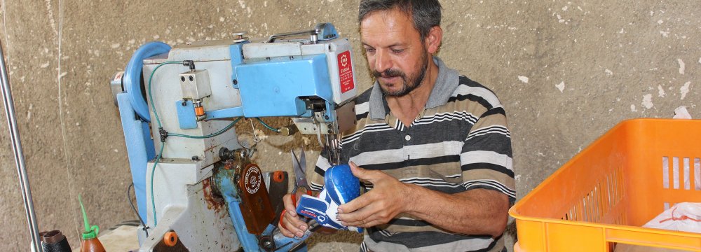 Iran Biggest Mideast Producer, Consumer of Footwear