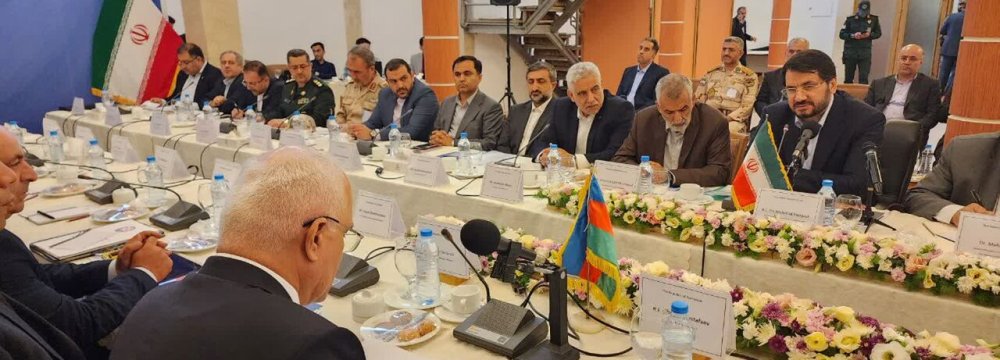 Iran-Azerbaijan State Commission on Economic  Cooperation Convenes