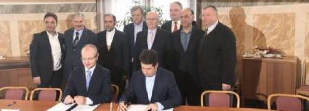 Industrial MoUs With Slovakia, Czech Republic
