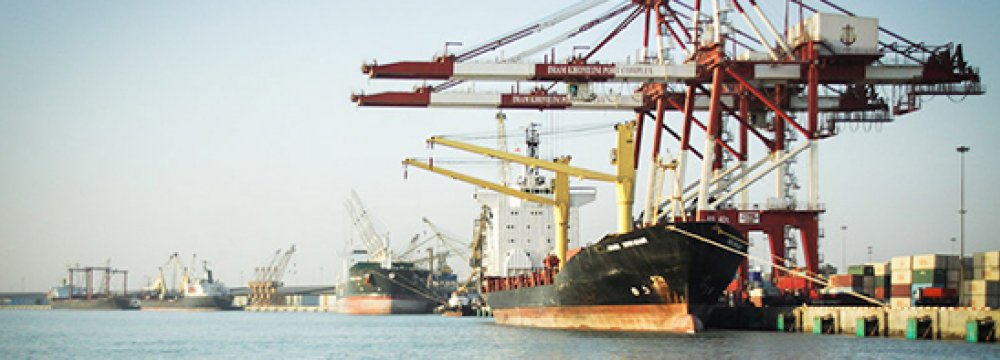 80% of Basic Goods Imports Via Imam Khomeini Port 