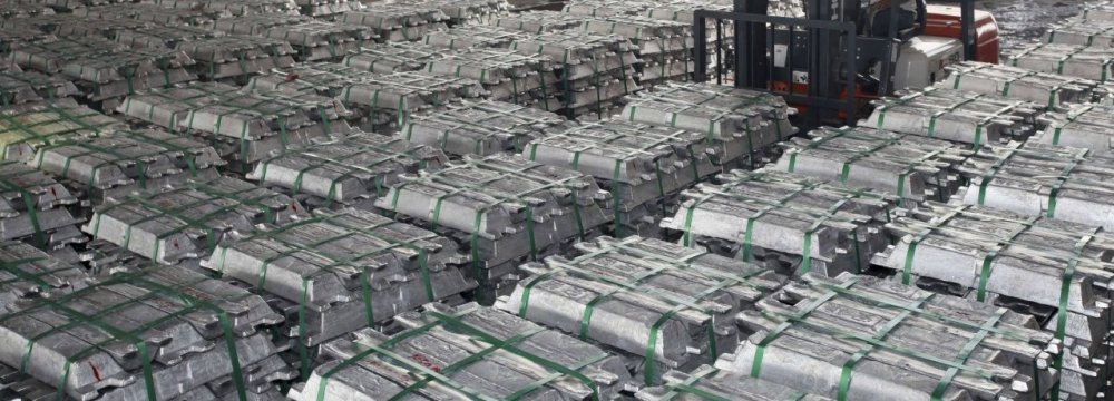 Aluminum Production Up 4% 