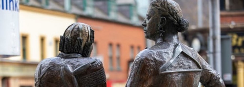 Heroin Hidden in Statues Seized En Route to Germany