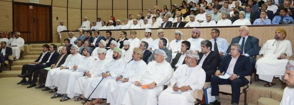 Iranian Trade Delegation  in Oman Chamber of Commerce 