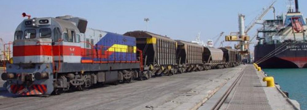 Deal to  Transport Steel Via Railroad