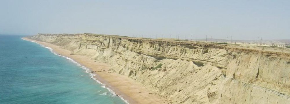 Makran is a semi-desert coastal strip stretched along southeastern Iran to Pakistan’s Balochistan and borders the coasts of Persian Gulf and Sea of Oman. 
