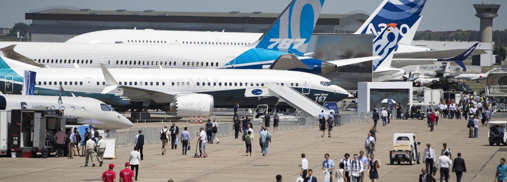 Iran Private Airlines on Weekend Plane Shopping Spree