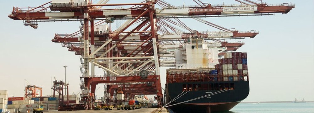 Iranian Ports Handle 24m Tons of Goods, 8.3m Passengers 