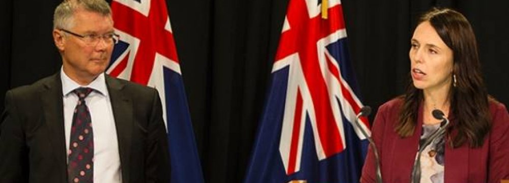 New Zealand’s Trade Minister David Parker (L) and Prime Minister Jacinda Ardern have both given assurances to businesses conducting humanitarian trade with Iran, in the face of US sanctions.