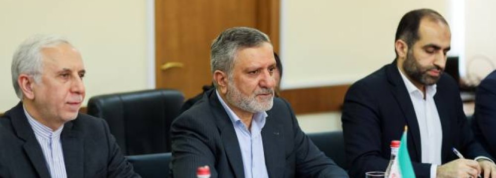 Iran, Armenia Eager to Bolster Economic Ties