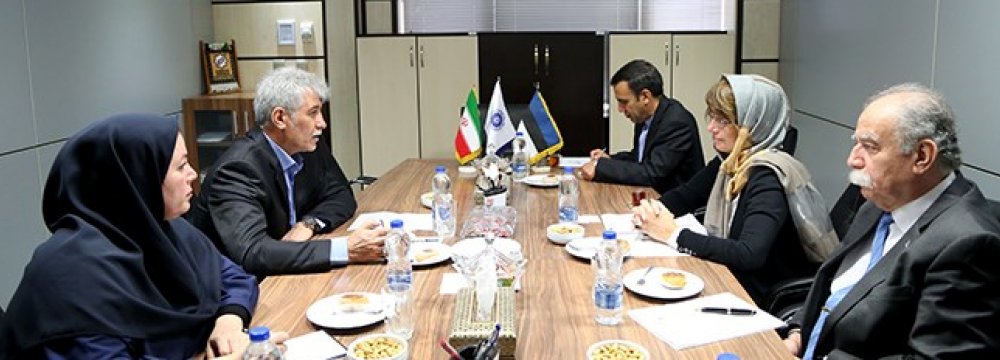 Iran, Estonia Address Low Level of Bilateral Trade