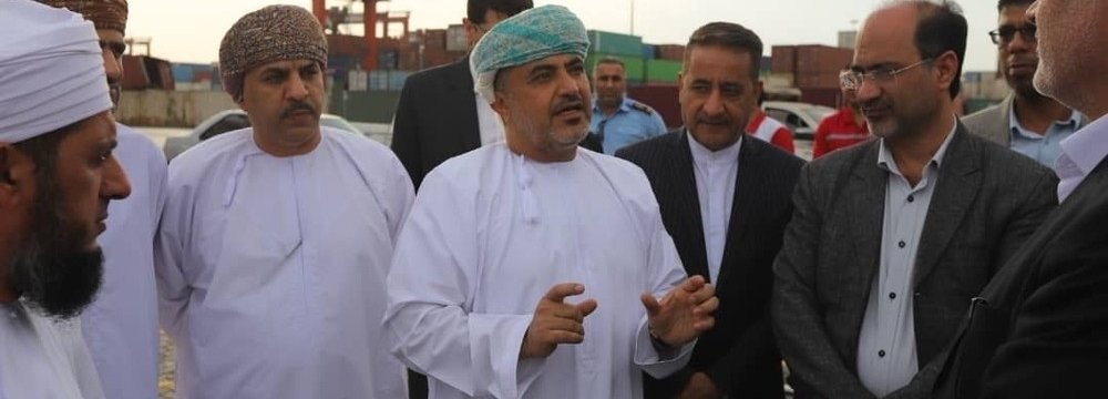 Oman’s Transport Minister Visits Shahid Rajaee Port