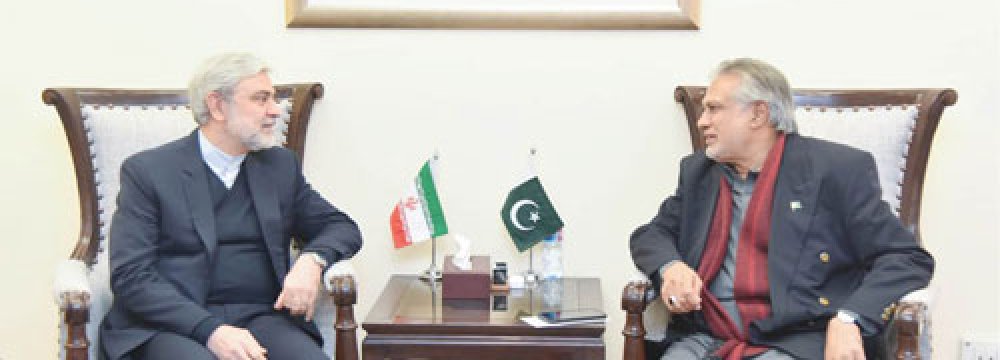 Islamabad Committed to Increasing Trade With Tehran