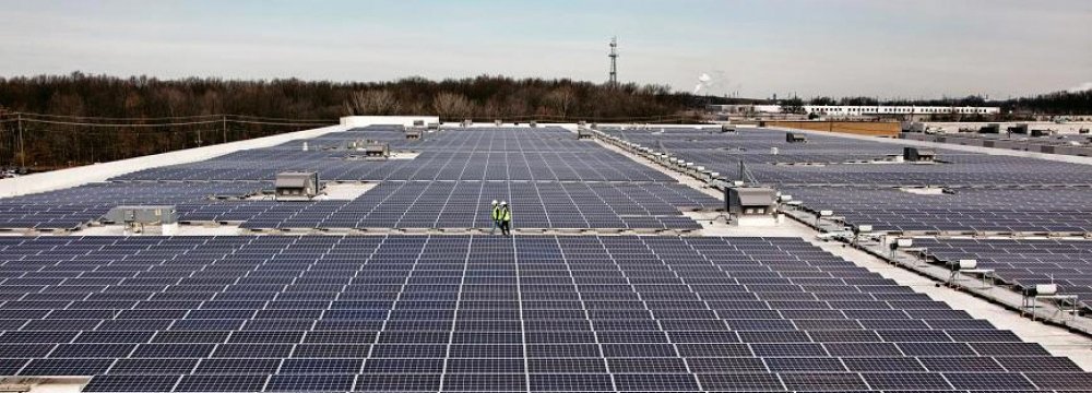 Austrian Firm to Build 4 Solar Plants in Fars
