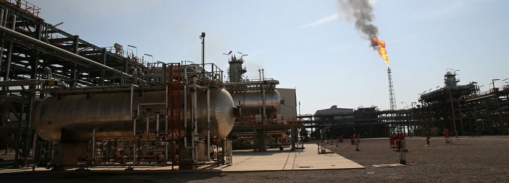 Azadegan Oilfield Tender Postponed