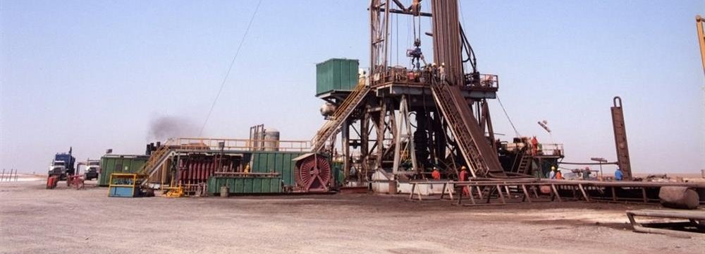 Azar Oilfield Output to Reach 30,000 bpd