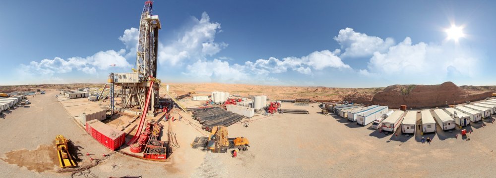 Azar Oilfield Output Hits 4 Million Barrels