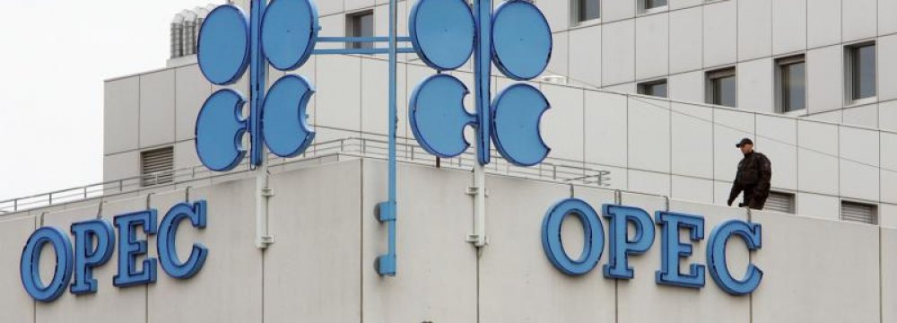 Analysts Weigh OPEC Price  Boost Against Shale Rebound