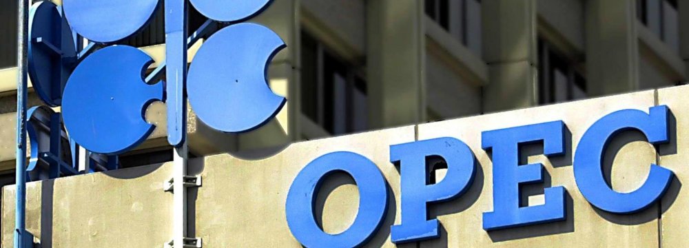 OPEC Panel Confirms Oil Glut Elimination