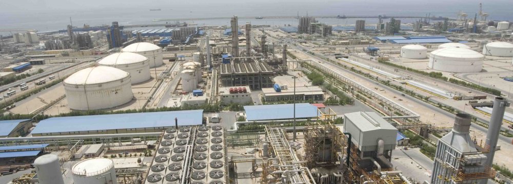 Petrochemical plants produced 35.6 million tons of products during March 21-Nov. 21.