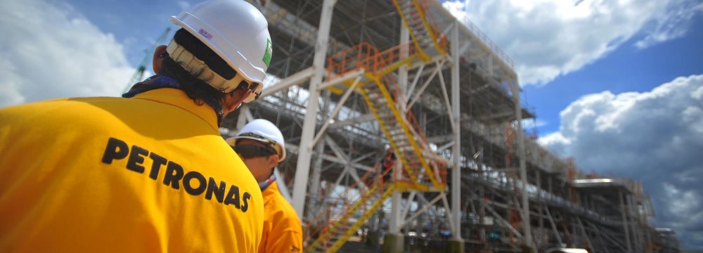 Petronas Proposal for Azadegan Project