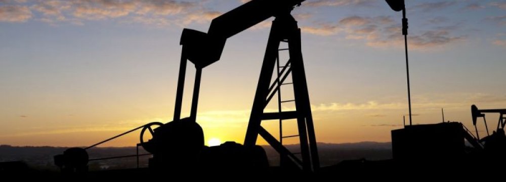 Brent, WTI Prices Dip as US Rig Count Increases 