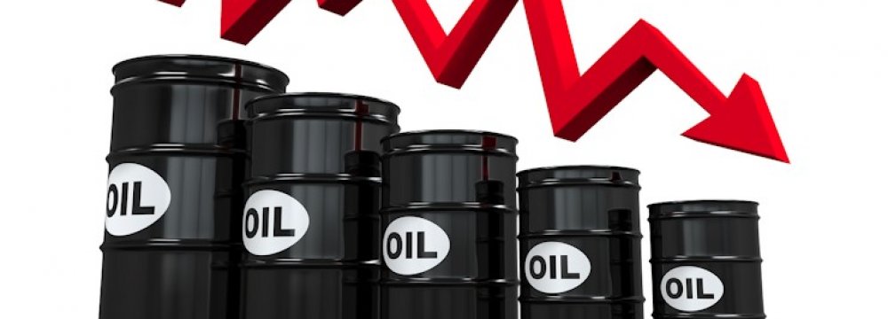 Oil Slumps 3% on OPEC Supply Rise, Chinese Tariffs