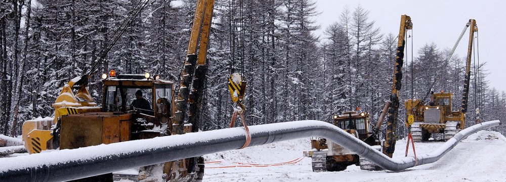 Russia to Start Gas Supply to China Via Siberia in 2019