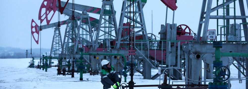Russian Oil Output Hits 11-Month High