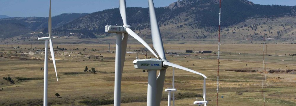Saudis Seek Bids for 1st Utility-Scale Wind Plant