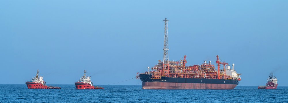 Iran began to extract crude oil from South Pars in March.