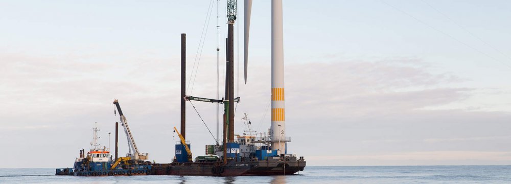World&#039;s 1st Offshore Wind Farm Dismantled