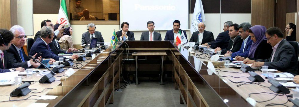 Brazilian officials met with Iran's private sector to discuss removing banking obstacles to improve bilateral trade. (Photo: Bahareh Taqiabadi)