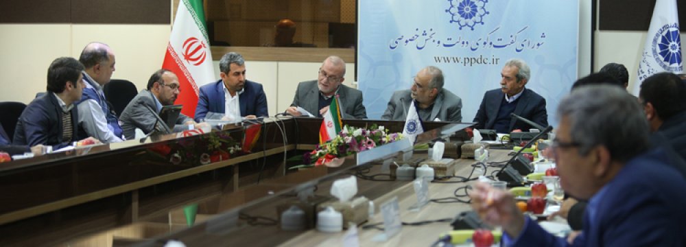 The 72nd Government-Private Sector Dialogue Council was held in Tehran on Dec. 19.            