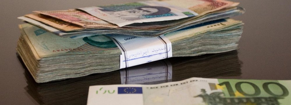 Iran may quote euro in its key economic reports. 