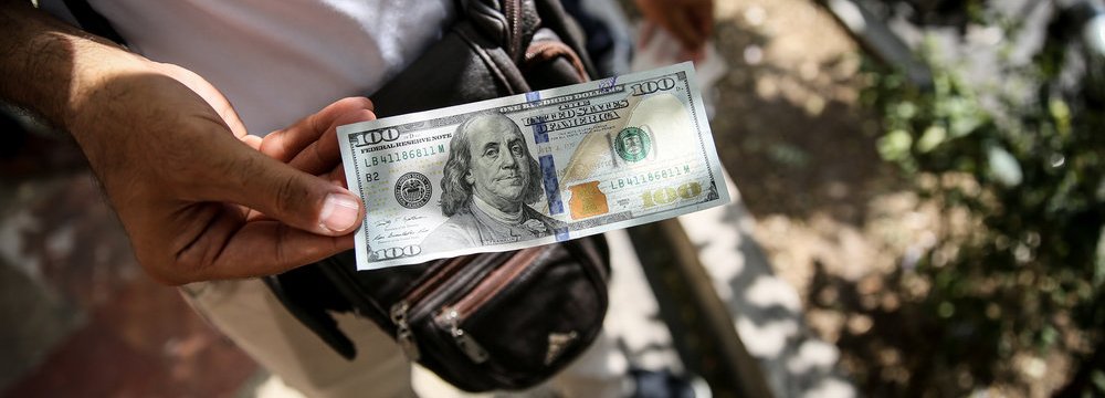 Currency and Gold Climb in Iran