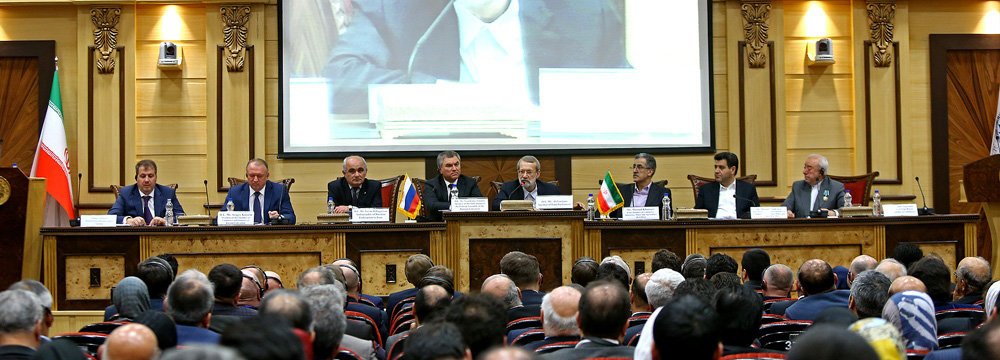 A delegation of Russian State Duma led by Speaker Vyacheslav Volodin attended a joint business forum at Iran Chamber of Commerce, Industries, Mines and Agriculture in Tehran on April 9.