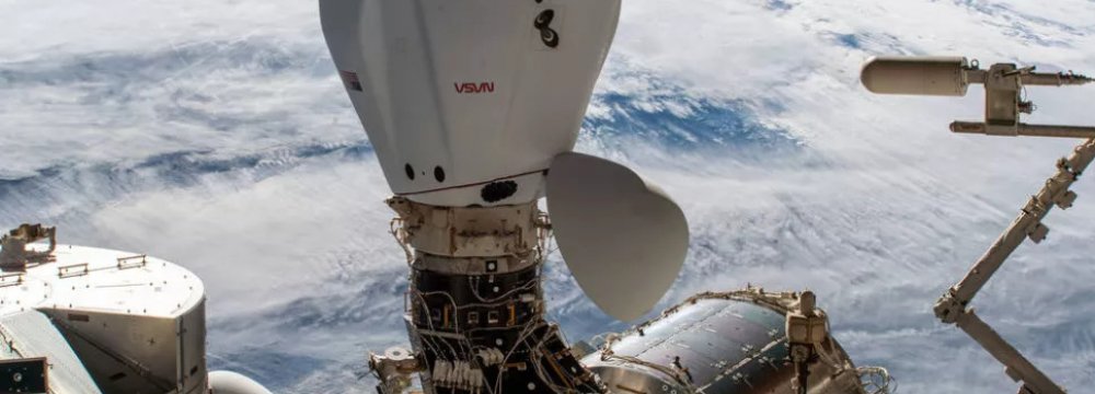 SpaceX Cargo Ship’s Departure From ISS Delayed by Bad Weather