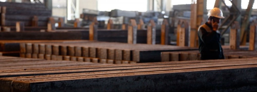 Iranian steelmakers’ exports were continuously on the rise month-on-month save for Mehr and Ordibehesht, the seventh and second months of the Iranian year respectively.