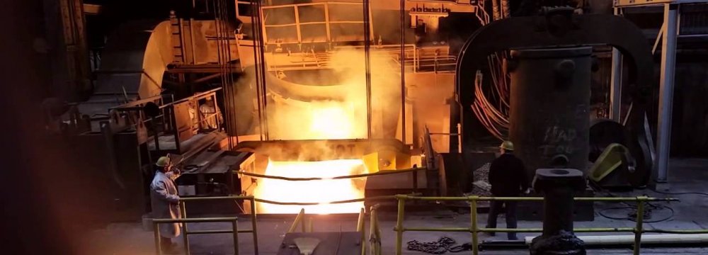 Close to 280 cubic meters of gas are needed to produce a ton of steel using DRI in electric arc furnaces.