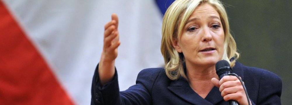 Le Pen Aides Taken Into French Police Custody