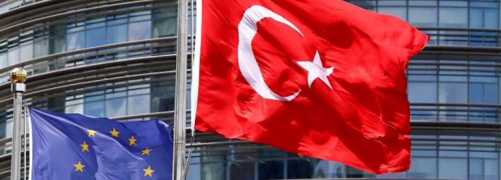 EU Leaders Say Turkey Moving Away from European Perspective