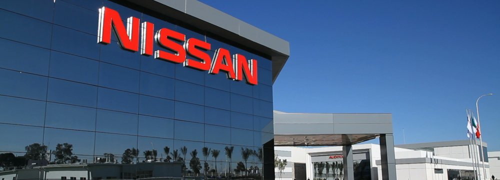 Nissan Shares Tumble Ahead of Emissions Briefing