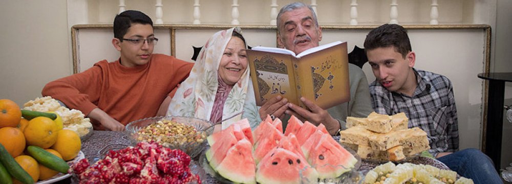 Yalda, celebrated on the winter solstice nationwide in Iran, was one of the top search terms in December.  (Photo: Mehdi Motamed, ISNA)  
