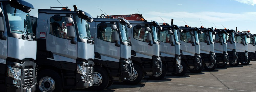 Renault to Open Training Center in Iran for Truck Drivers