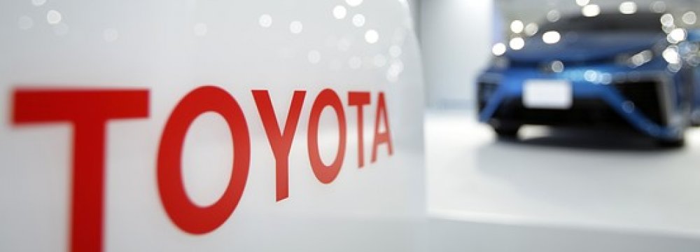 Toyota Revs Up Engine Development