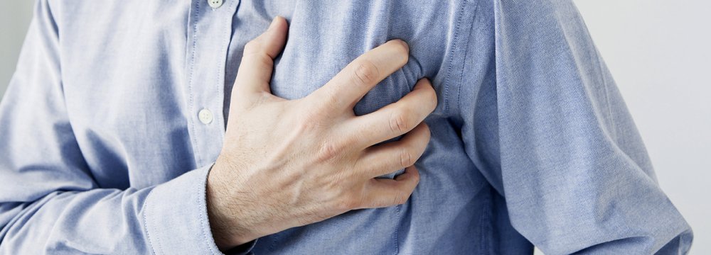 Heart Attacks Sooner  in Men