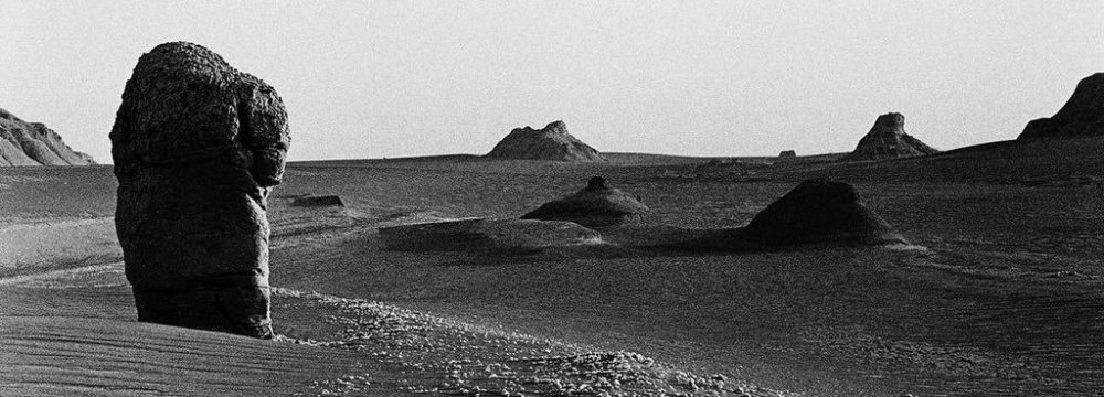 Italian Photographer Showing Dasht-e Lut in Black &amp; White   